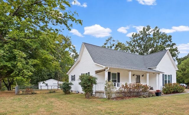 271 E WOODLAWN AVE, Brighton, TN 38011