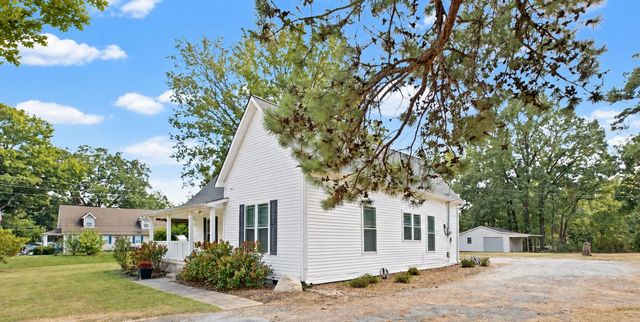 271 E WOODLAWN AVE, Brighton, TN 38011