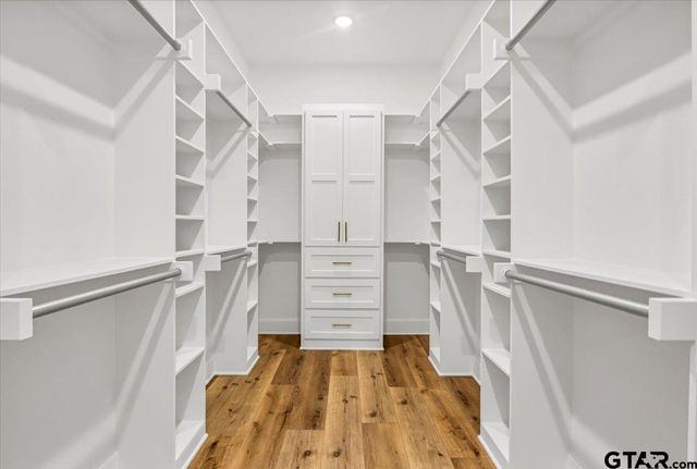 14848 Woodland Creek Dr., Tyler, TX 75706