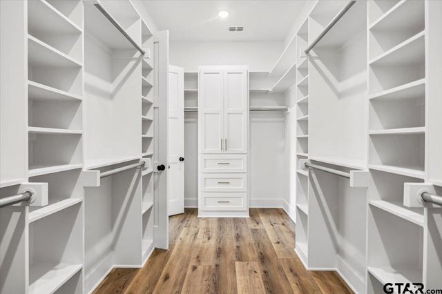 14848 Woodland Creek Dr., Tyler, TX 75706