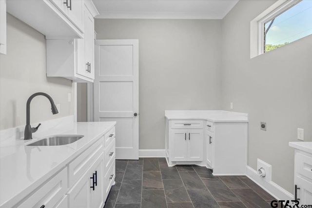 14848 Woodland Creek Dr., Tyler, TX 75706