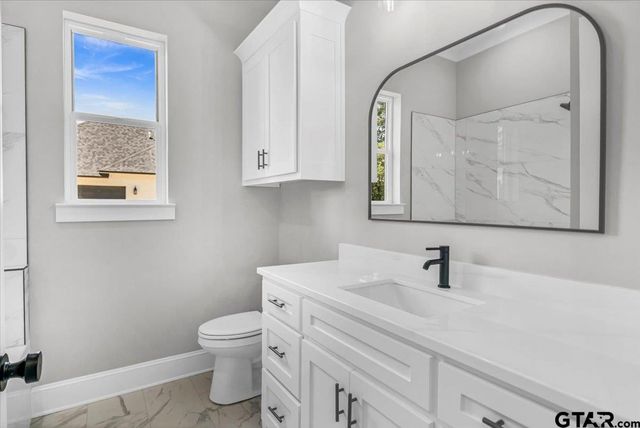 14848 Woodland Creek Dr., Tyler, TX 75706