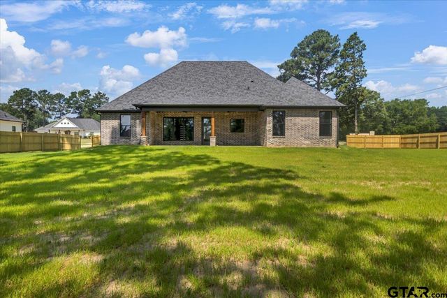 14848 Woodland Creek Dr., Tyler, TX 75706