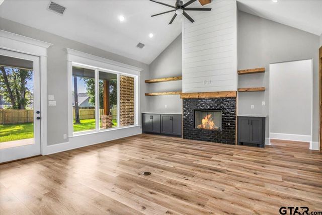 14848 Woodland Creek Dr., Tyler, TX 75706