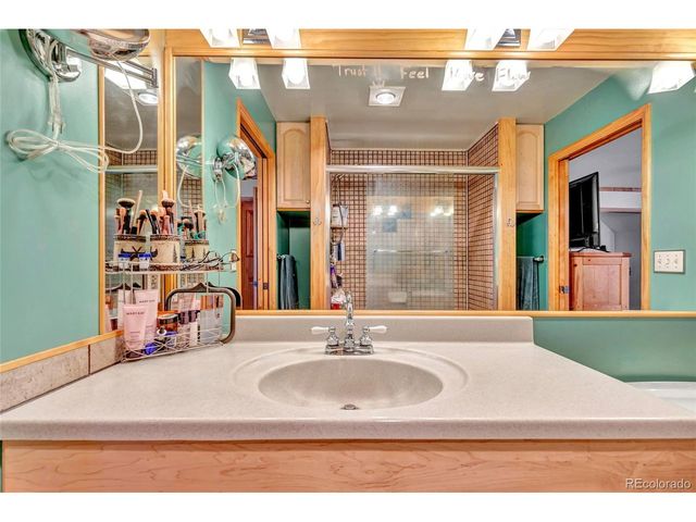 191 Nuaku, Florissant, CO 80816