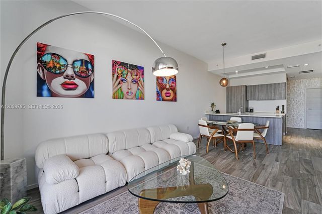 801 S Miami Ave 5206, Miami, FL 33130