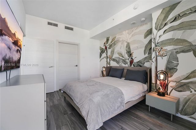 801 S Miami Ave 5206, Miami, FL 33130