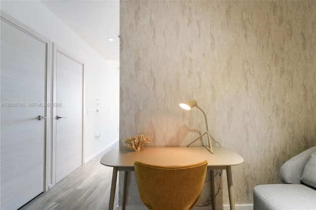 801 S Miami Ave 5206, Miami, FL 33130