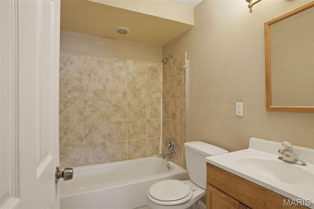 8513 Midwood Avenue, Allenton, MO 63134