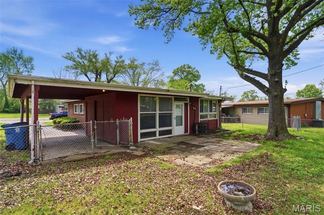 8513 Midwood Avenue, Allenton, MO 63134