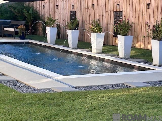 2235 Brentwood Dr, Baton Rouge, LA 70809