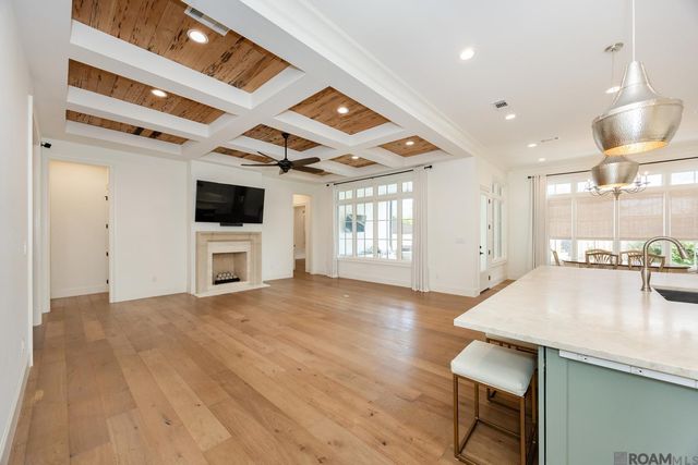 2235 Brentwood Dr, Baton Rouge, LA 70809