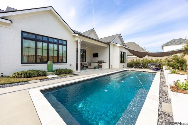 2235 Brentwood Dr, Baton Rouge, LA 70809