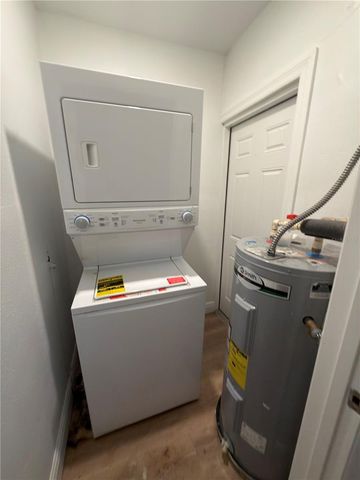 403 SE AVENUE J SE, Winter Haven, FL 33880