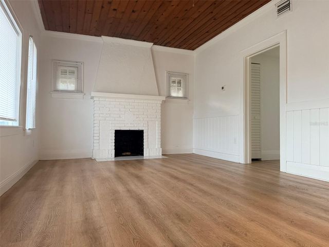 403 SE AVENUE J SE, Winter Haven, FL 33880