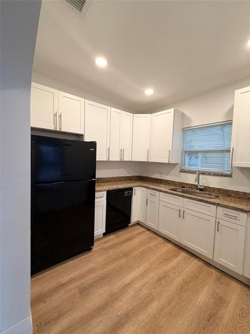 403 SE AVENUE J SE, Winter Haven, FL 33880