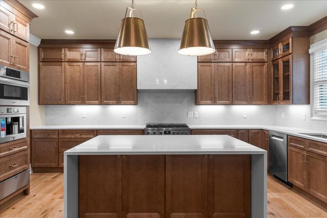 12566 Emerald Bay Drive, Soddy Daisy, TN 37379