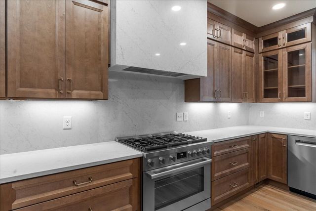 12566 Emerald Bay Drive, Soddy Daisy, TN 37379