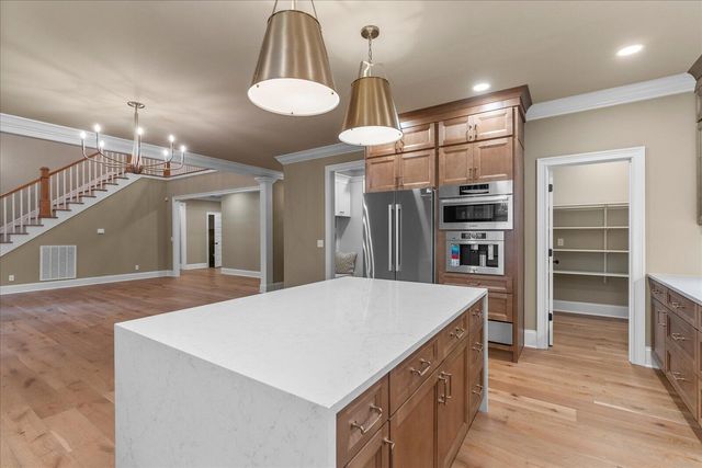 12566 Emerald Bay Drive, Soddy Daisy, TN 37379