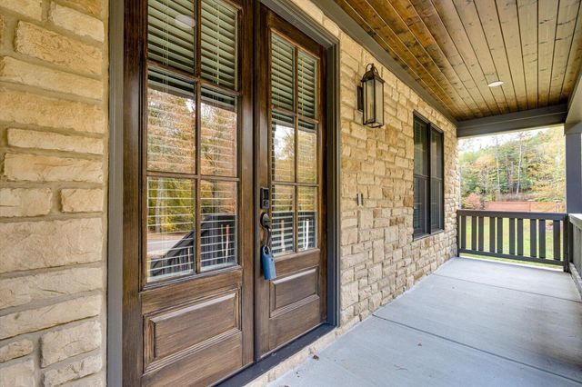 12566 Emerald Bay Drive, Soddy Daisy, TN 37379