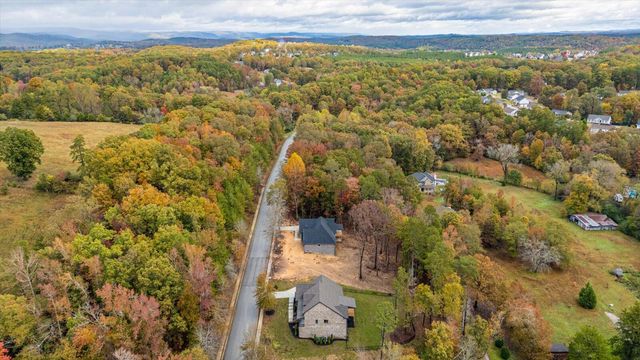 12566 Emerald Bay Drive, Soddy Daisy, TN 37379