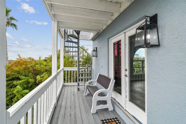 6952 SOUTHWIND DRIVE, Hudson, FL 34667