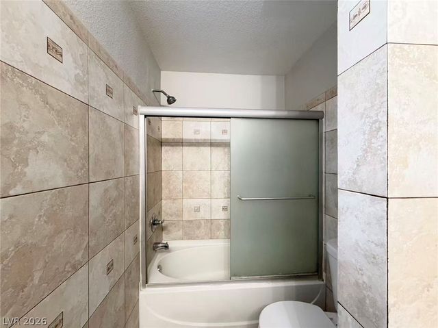 8469 Cavaricci Avenue, Las Vegas, NV 89129