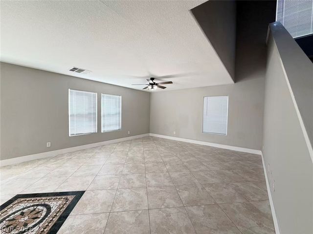8469 Cavaricci Avenue, Las Vegas, NV 89129