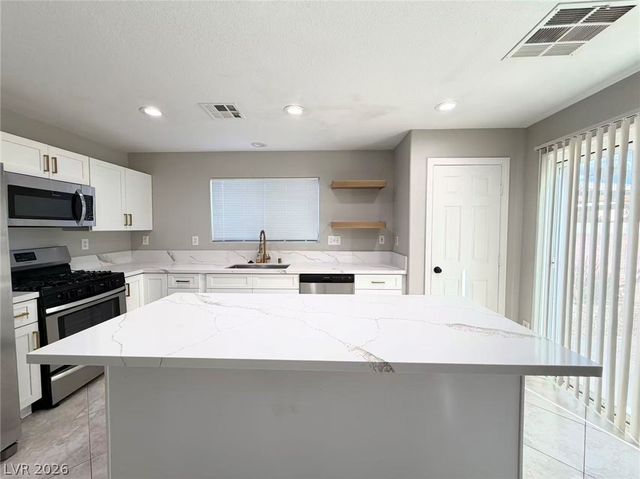 8469 Cavaricci Avenue, Las Vegas, NV 89129