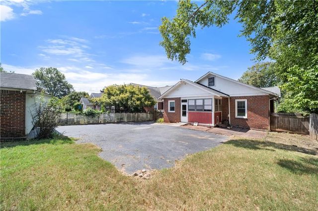 905 Miller Street, Winston-salem, NC 27103
