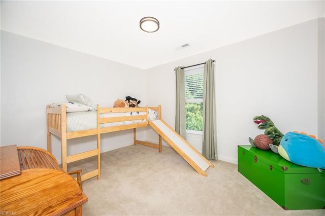 635 Foxgate Quarter DR, Chesapeake, VA 23322