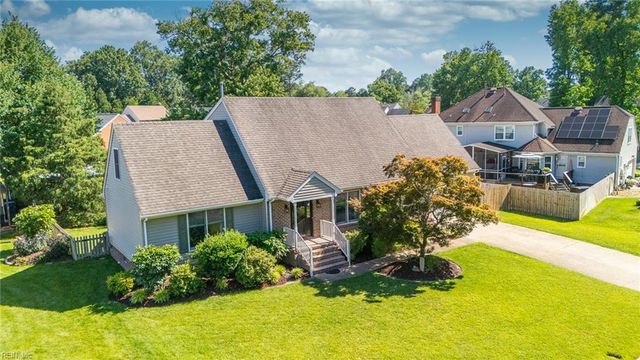 635 Foxgate Quarter DR, Chesapeake, VA 23322