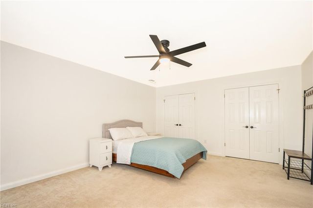 635 Foxgate Quarter DR, Chesapeake, VA 23322