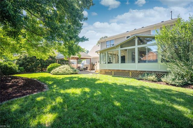 635 Foxgate Quarter DR, Chesapeake, VA 23322