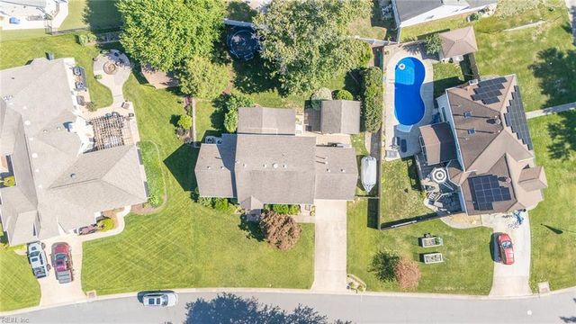 635 Foxgate Quarter DR, Chesapeake, VA 23322