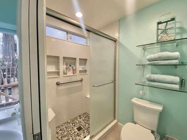 7505 Vixen Ct, Hughson, CA 95326