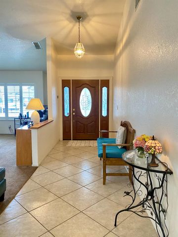 7505 Vixen Ct, Hughson, CA 95326