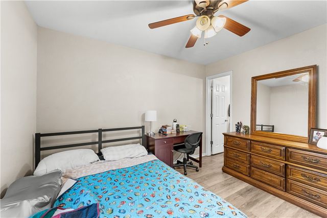 1630 Evening Shade Drive, Fayetteville, AR 72703