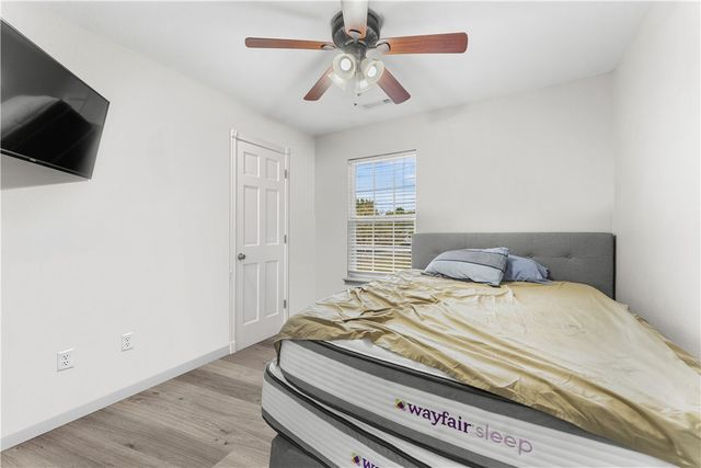 1630 Evening Shade Drive, Fayetteville, AR 72703