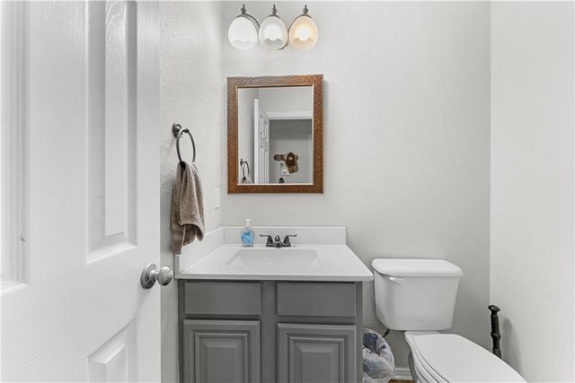 1630 Evening Shade Drive, Fayetteville, AR 72703