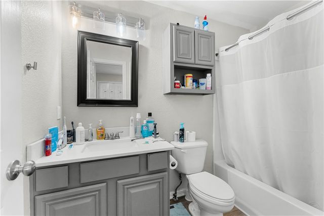 1630 Evening Shade Drive, Fayetteville, AR 72703