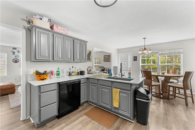 1630 Evening Shade Drive, Fayetteville, AR 72703