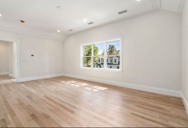 30 Asheville Rd, Newton, MA 02462