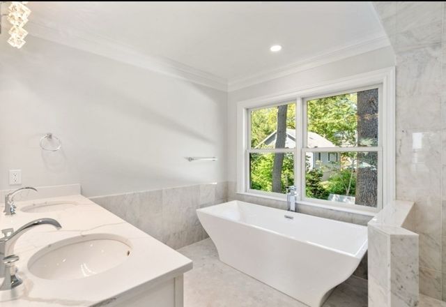 30 Asheville Rd, Newton, MA 02462