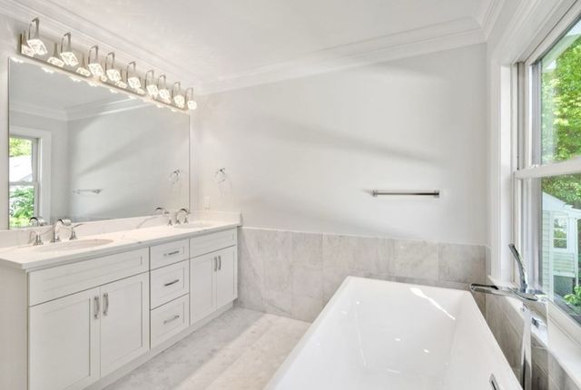 30 Asheville Rd, Newton, MA 02462