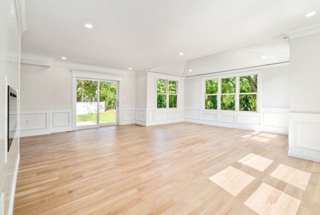 30 Asheville Rd, Newton, MA 02462