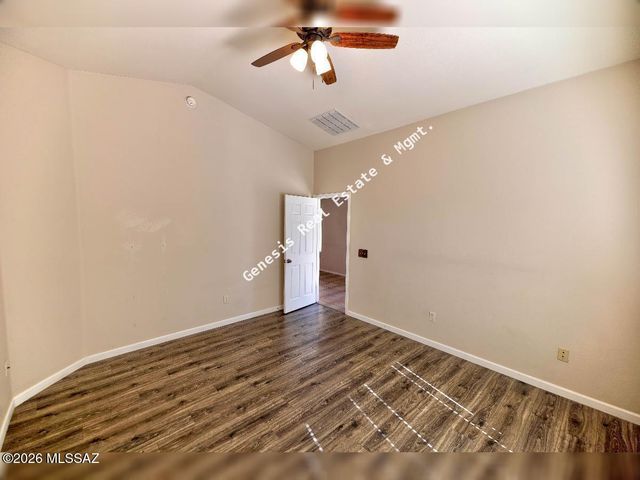 8433 S Gupta Drive, Tucson, AZ 85747