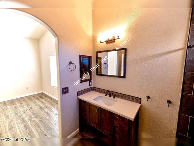 8433 S Gupta Drive, Tucson, AZ 85747