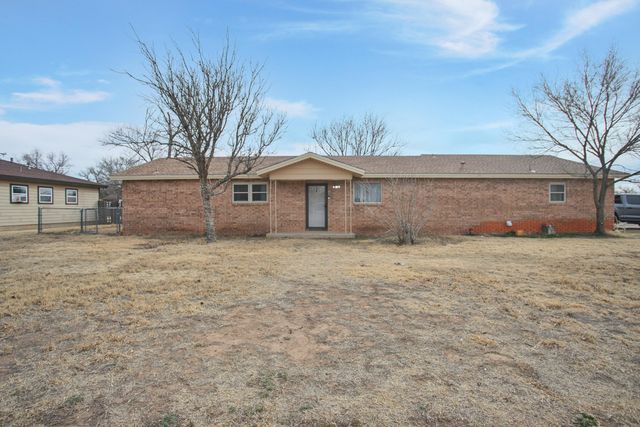 602 Duggan Avenue, Anton, TX 79313