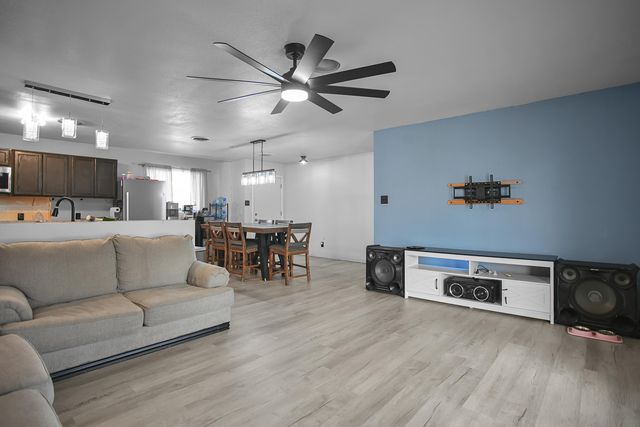 602 Duggan Avenue, Anton, TX 79313